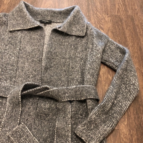 ~SOLD 📦 Babaton Grey Cardigan with Belt - Picture 3 of 6